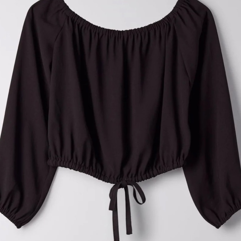 Aritzia Wilfred Eleanora Blouse- Black - Size M
